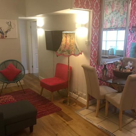 2 Bed, Ground Floor Bijou Georgian City Apartment Bath Zewnętrze zdjęcie