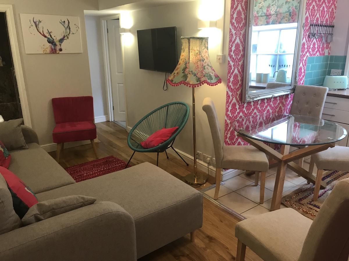 2 Bed, Ground Floor Bijou Georgian City Apartment Bath Zewnętrze zdjęcie